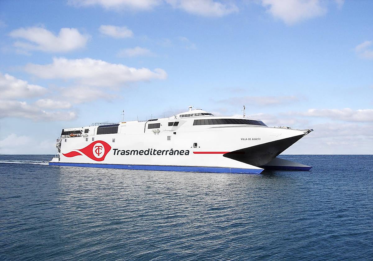 Grupo Armas Trasmediterránea enlaza Playa Blanca y Puerto del Rosario con un servicio de alta velocidad