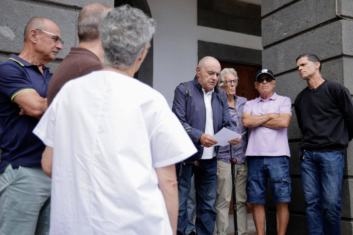 Concentración vecinos de La Isleta en Santa Ana