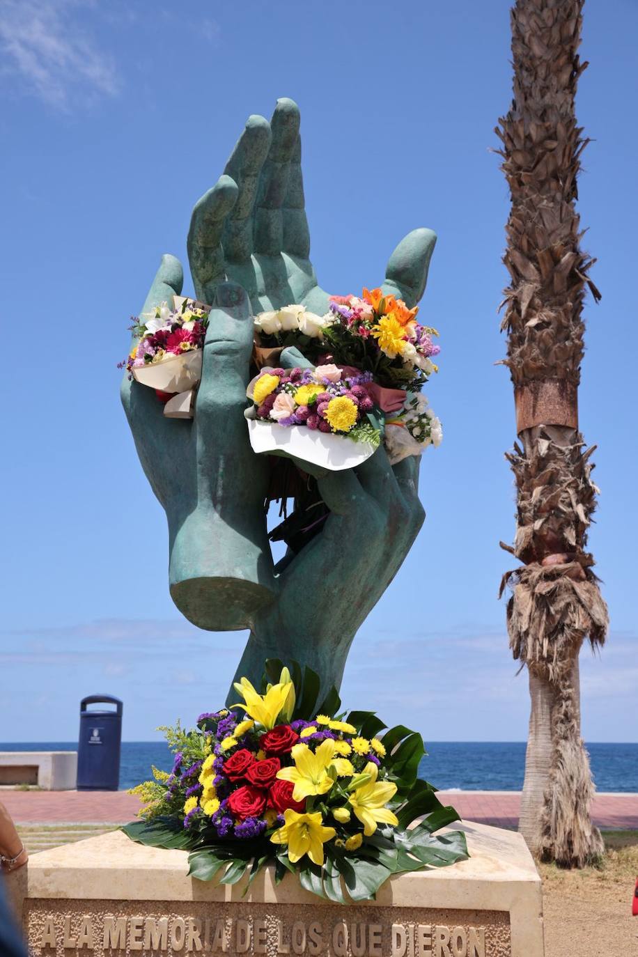 Homenaje a los fallecidos en la tragedia de El Rincón