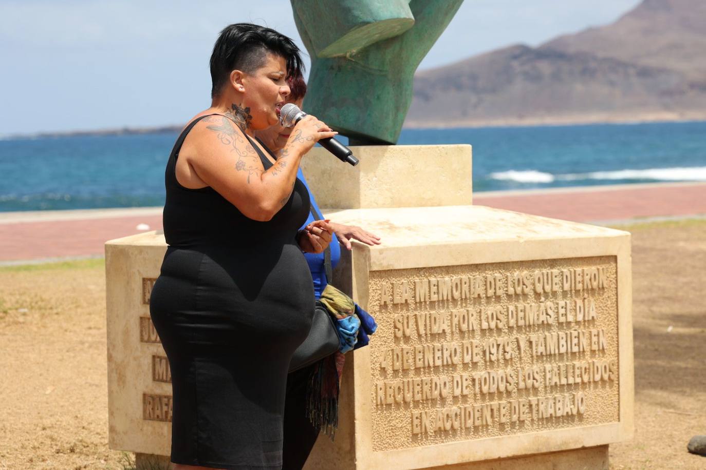 Homenaje a los fallecidos en la tragedia de El Rincón