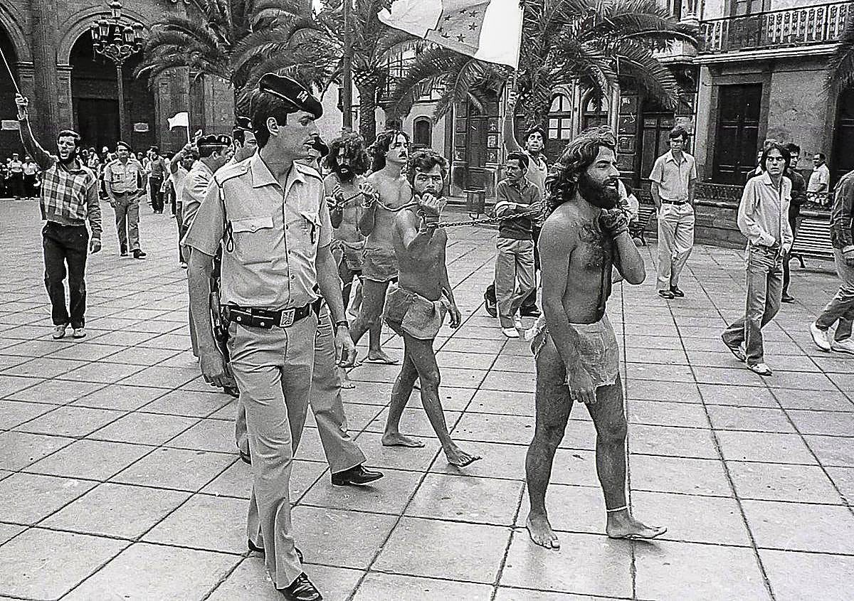 Imagen secundaria 1 - Las imágenes de tensión compusieron aquella jornada.