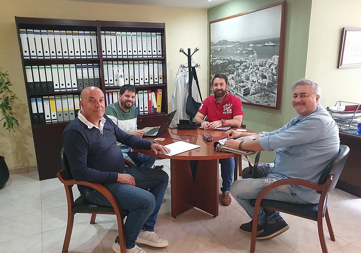 Asamblea7islas y el sindicato médico se unen para pedir agilizar las oposiciones