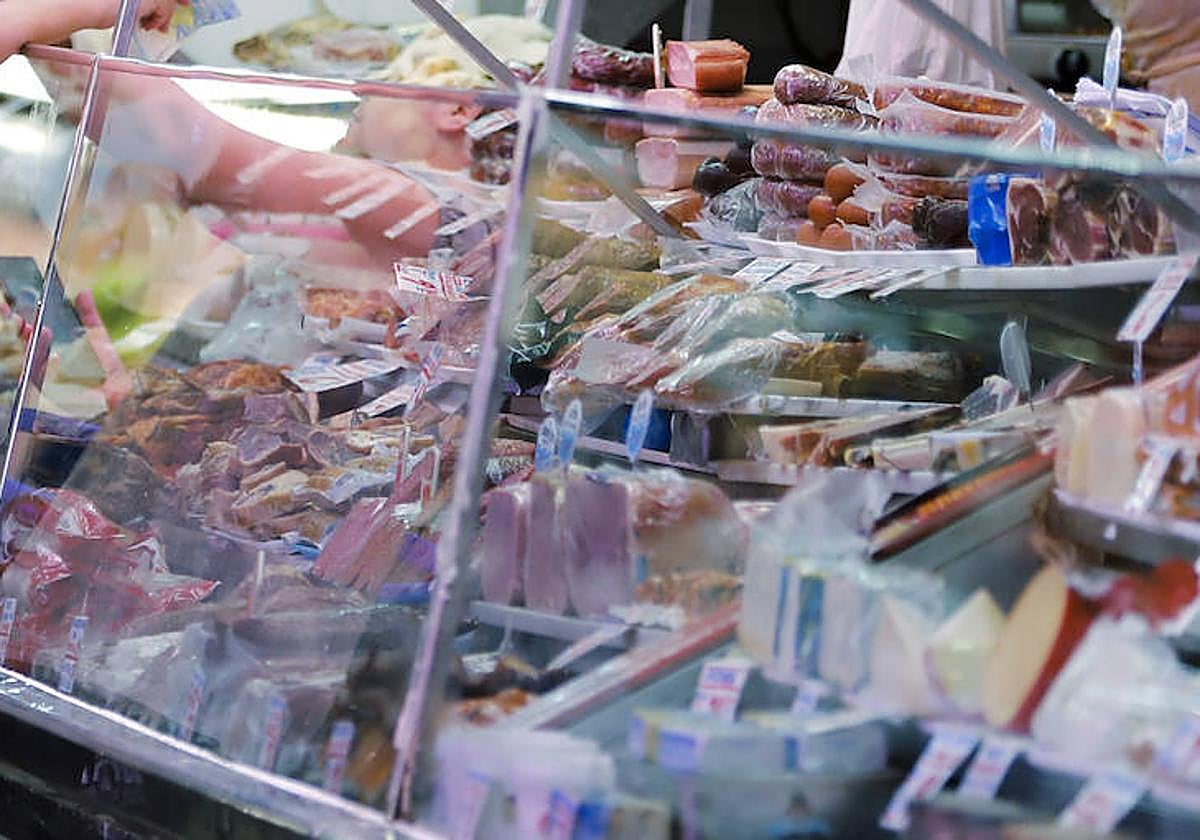 El método del salchichón se ha aplicado como estrategia en la vida pública.