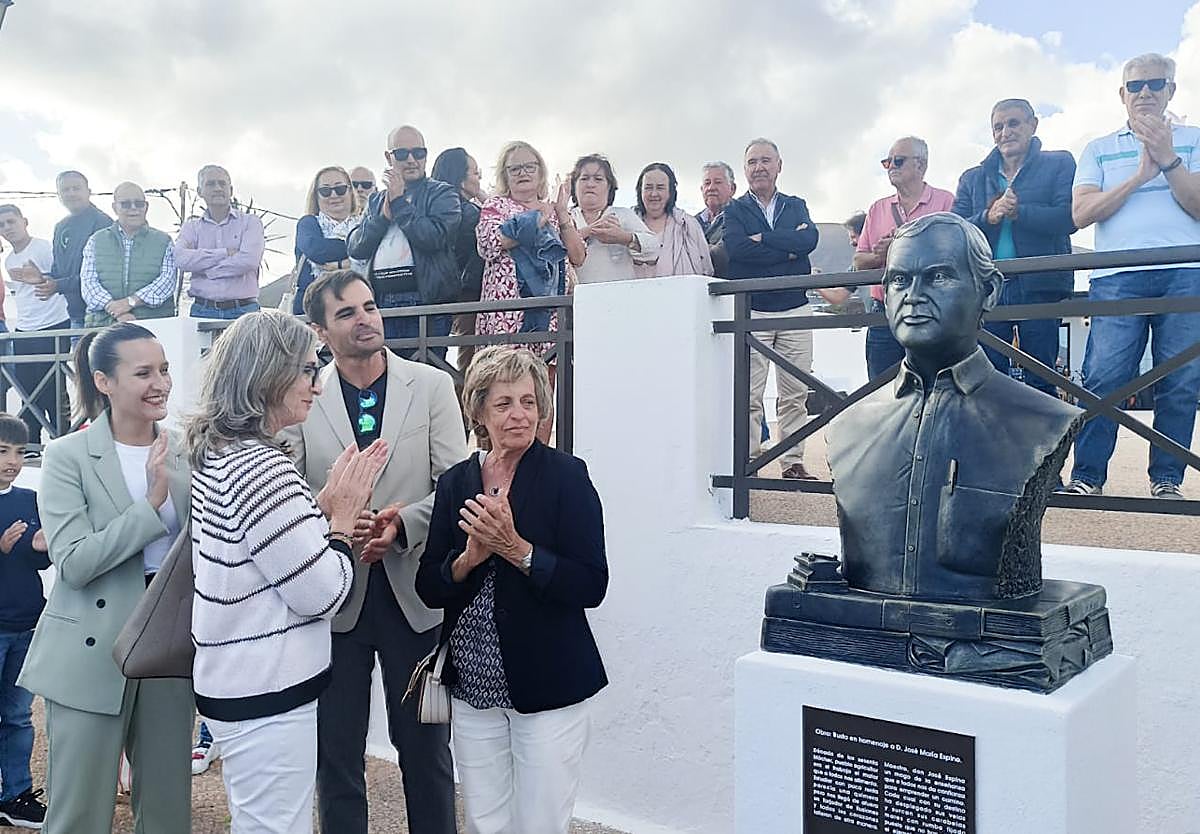 Presentación del busto.