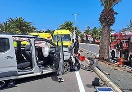 Accidente en la Avenida Las Palmeras de Costa Teguise, Lanzarote.