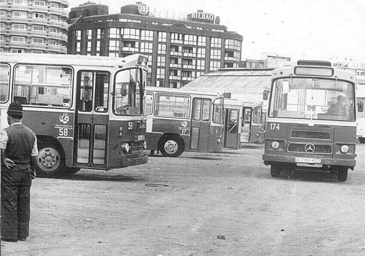 Guaguas en la estación de Santa Catalina.