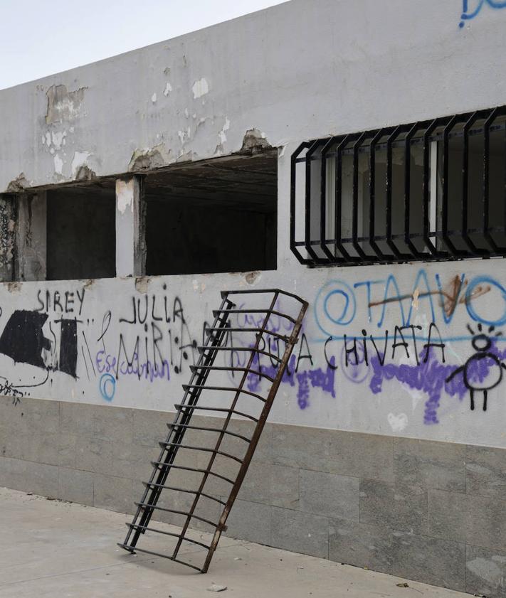 Imagen secundaria 2 - Los vecinos piden recuperar el espacio.