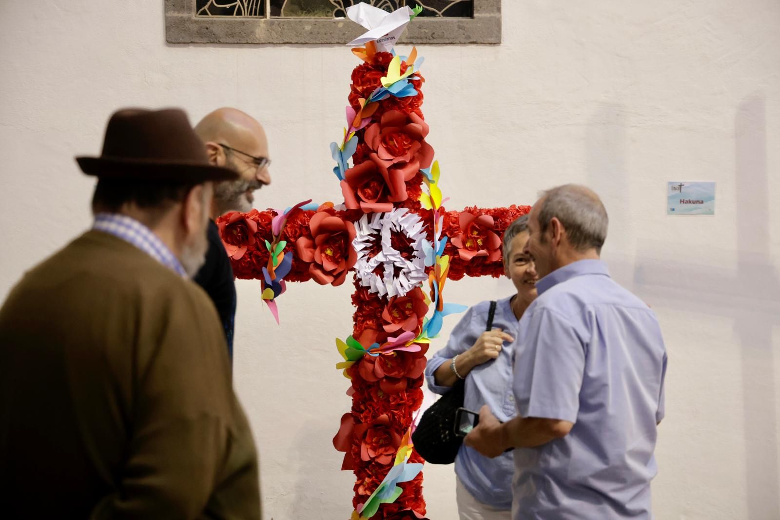 La inauguración de la Exposición de cruces, en imágenes