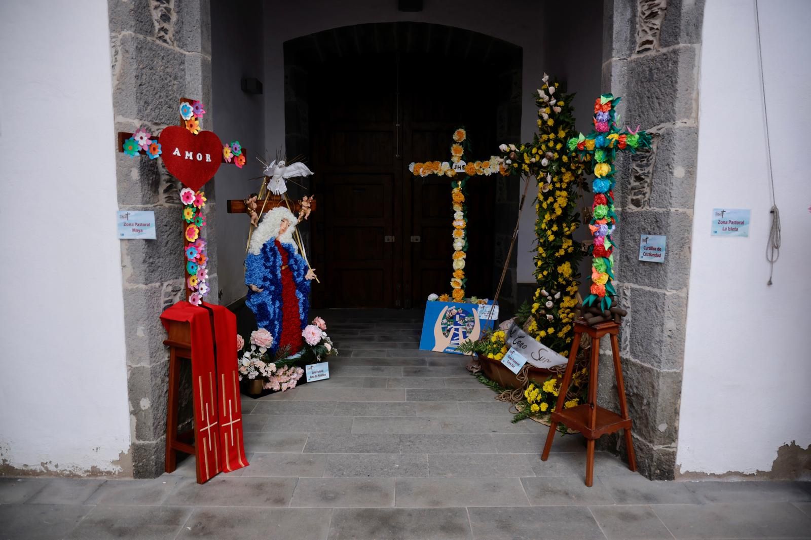 La inauguración de la Exposición de cruces, en imágenes
