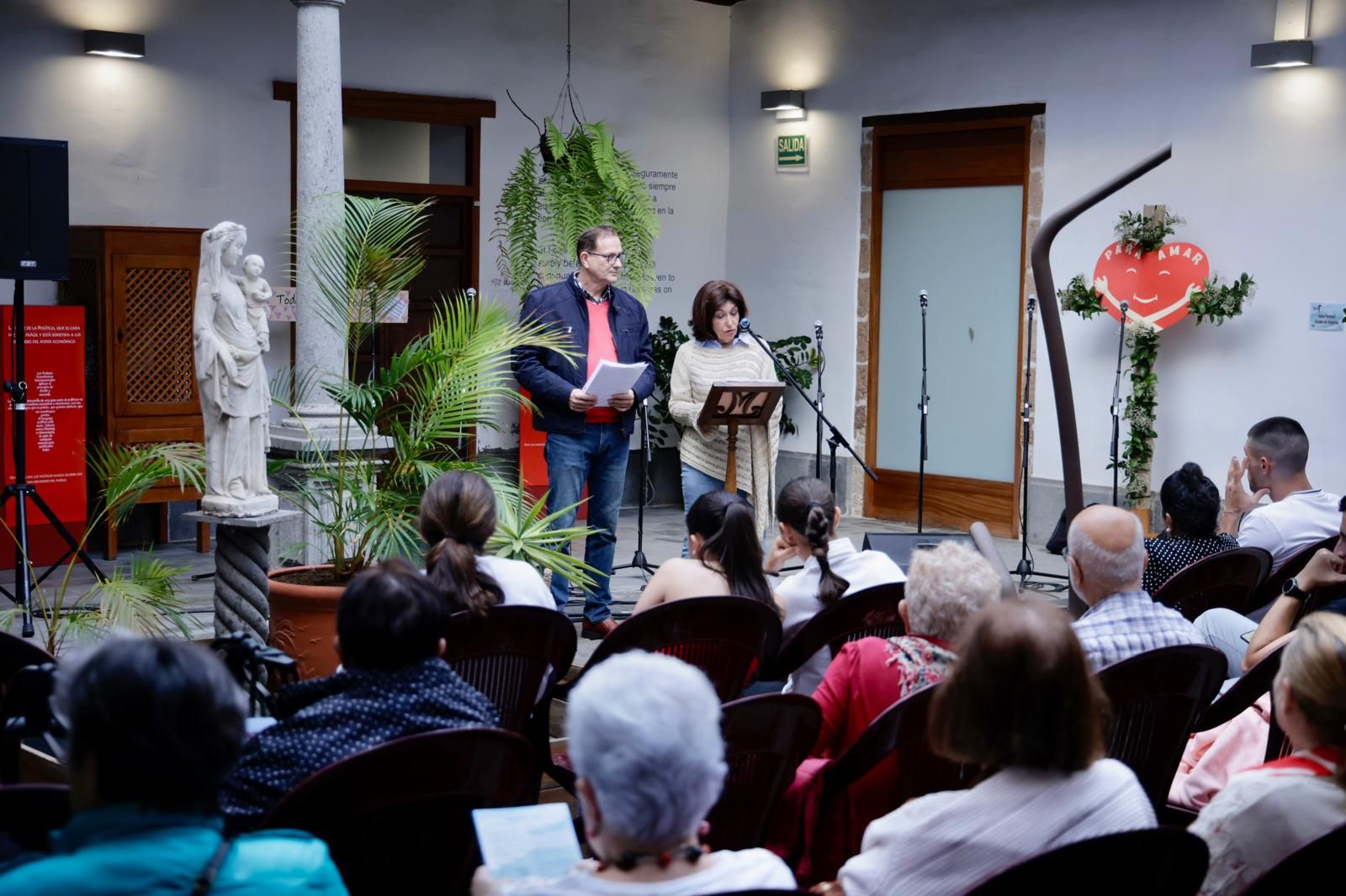 La inauguración de la Exposición de cruces, en imágenes