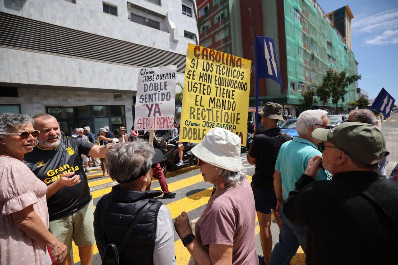 La protesta en La Isleta por la doble vía, en imágenes