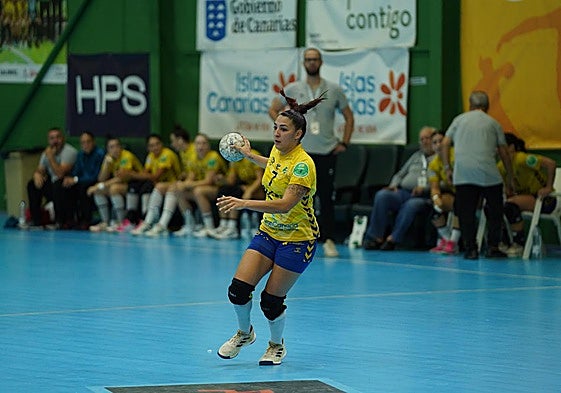 El Rocasa sella su permanencia con una victoria.