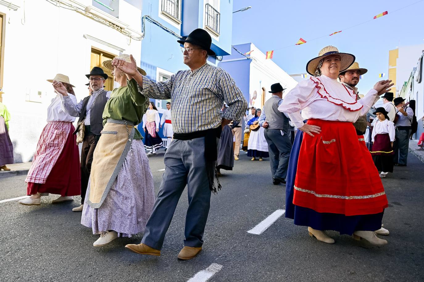 San Isidro vive con devoción su romería ofrenda