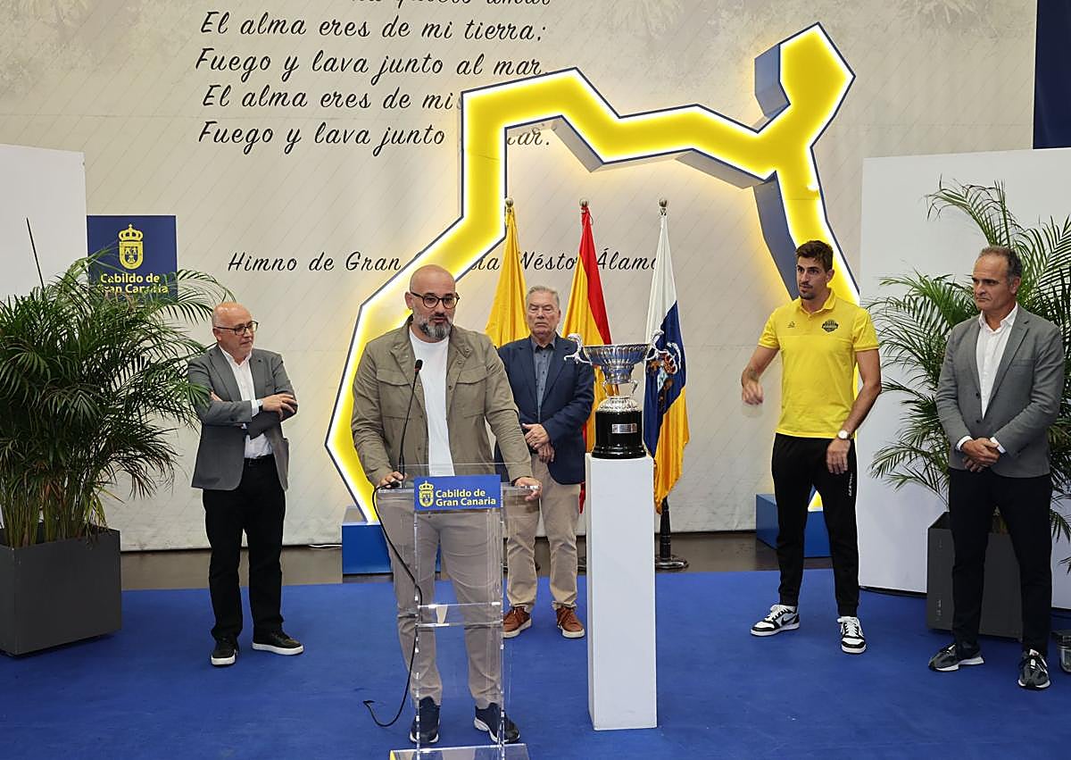 Imagen secundaria 1 - Recepción en el Cabildo de Gran Canaria