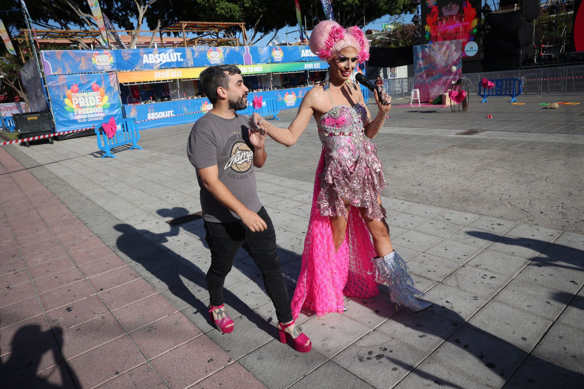 La carrera de tacones de Maspalomas Pride, en imágenes