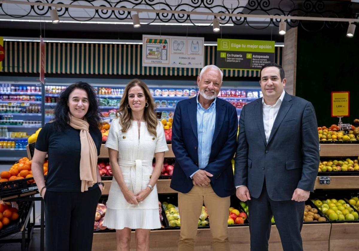 Representantes de HiperDino y bp España mantienen una reunión de trabajo para fortalecer su alianza