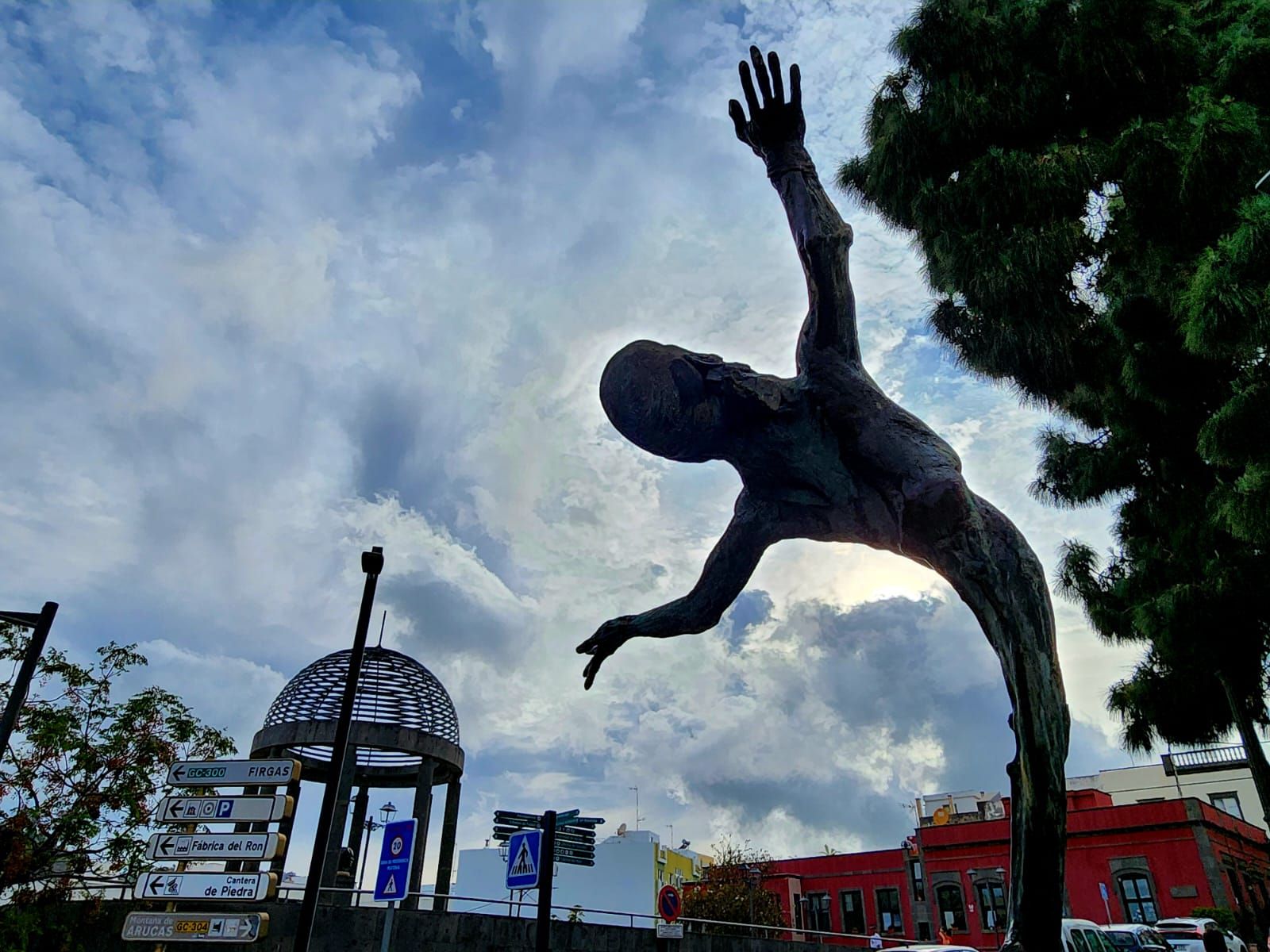 Arucas ya presume de piedra y flor