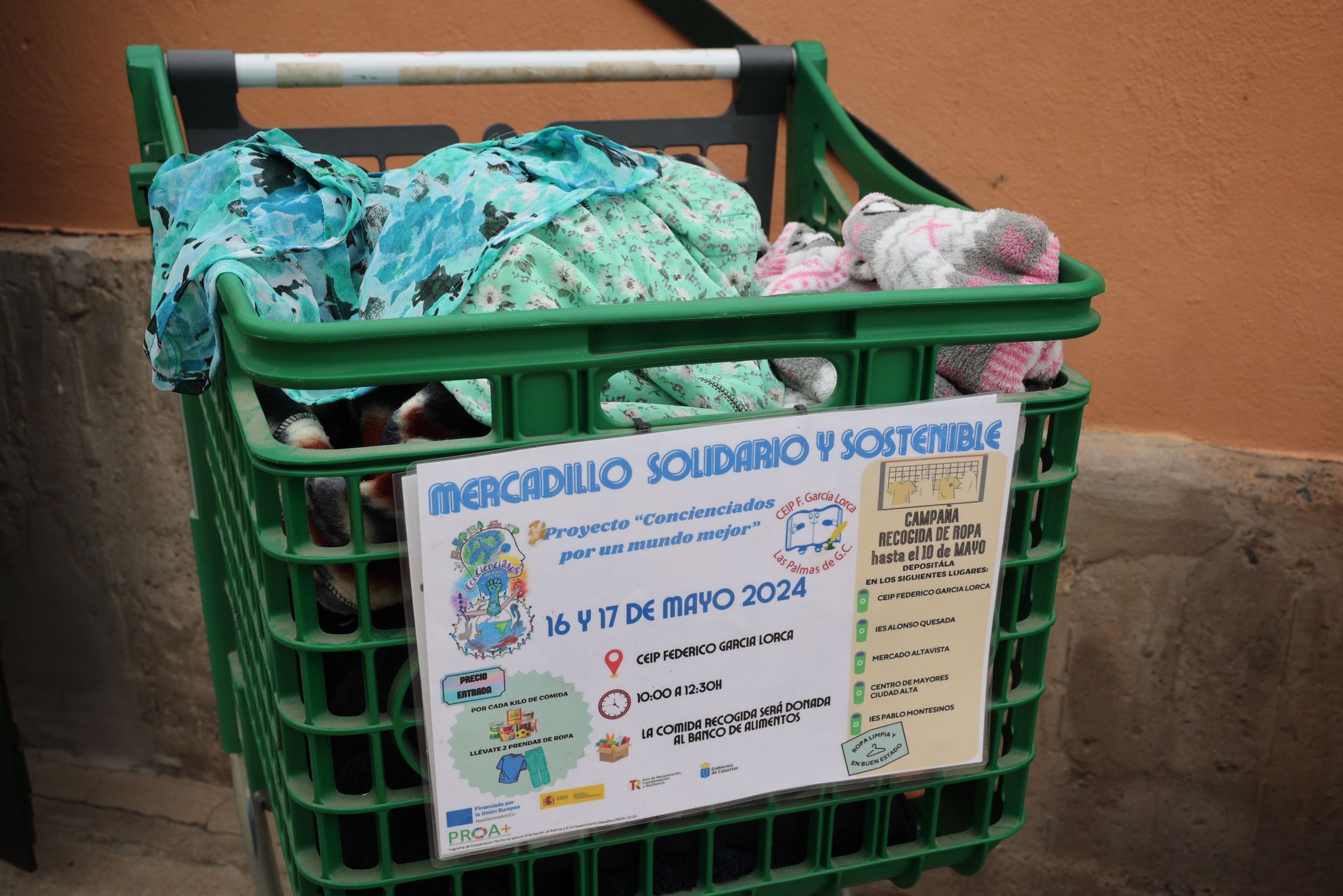 El CEIP García Lorca celebra un mercadillo solidario