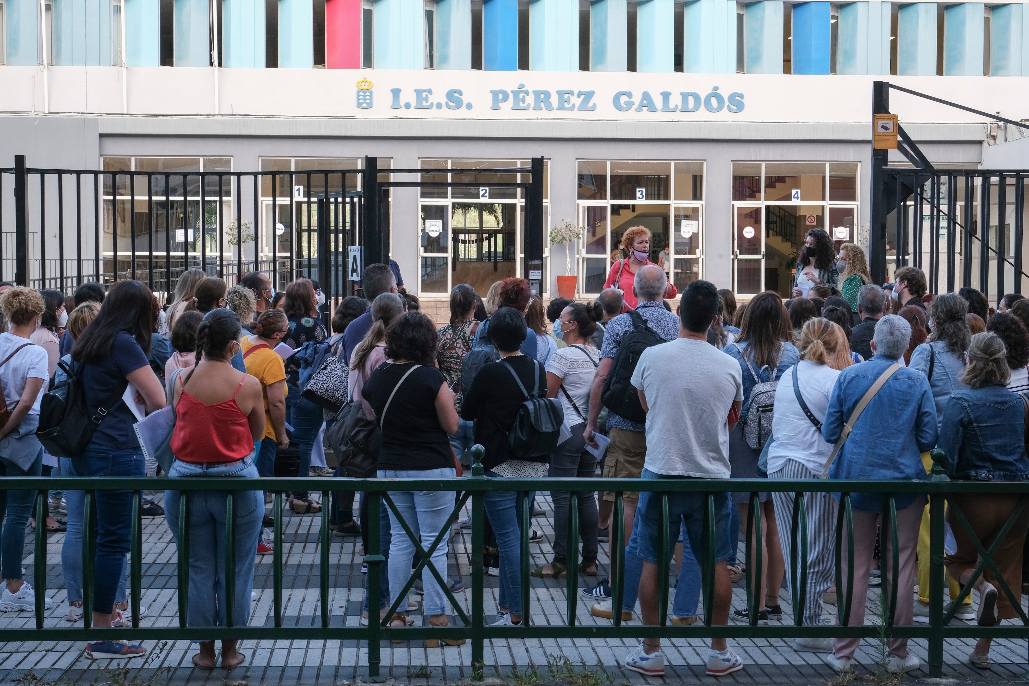 Foto de archivo de aspirantes a una plaza docente en unas oposiciones.