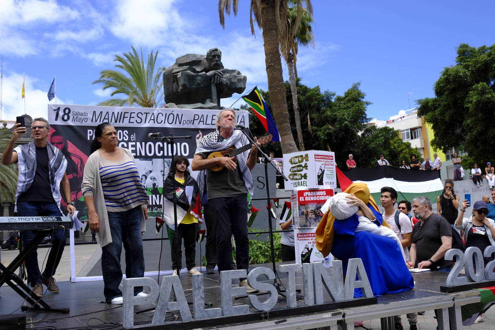La manifestación a favor de Palestina en Las Palmas de Gran Canaria, en imágenes
