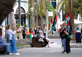 La manifestación a favor de Palestina en Las Palmas de Gran Canaria, en imágenes