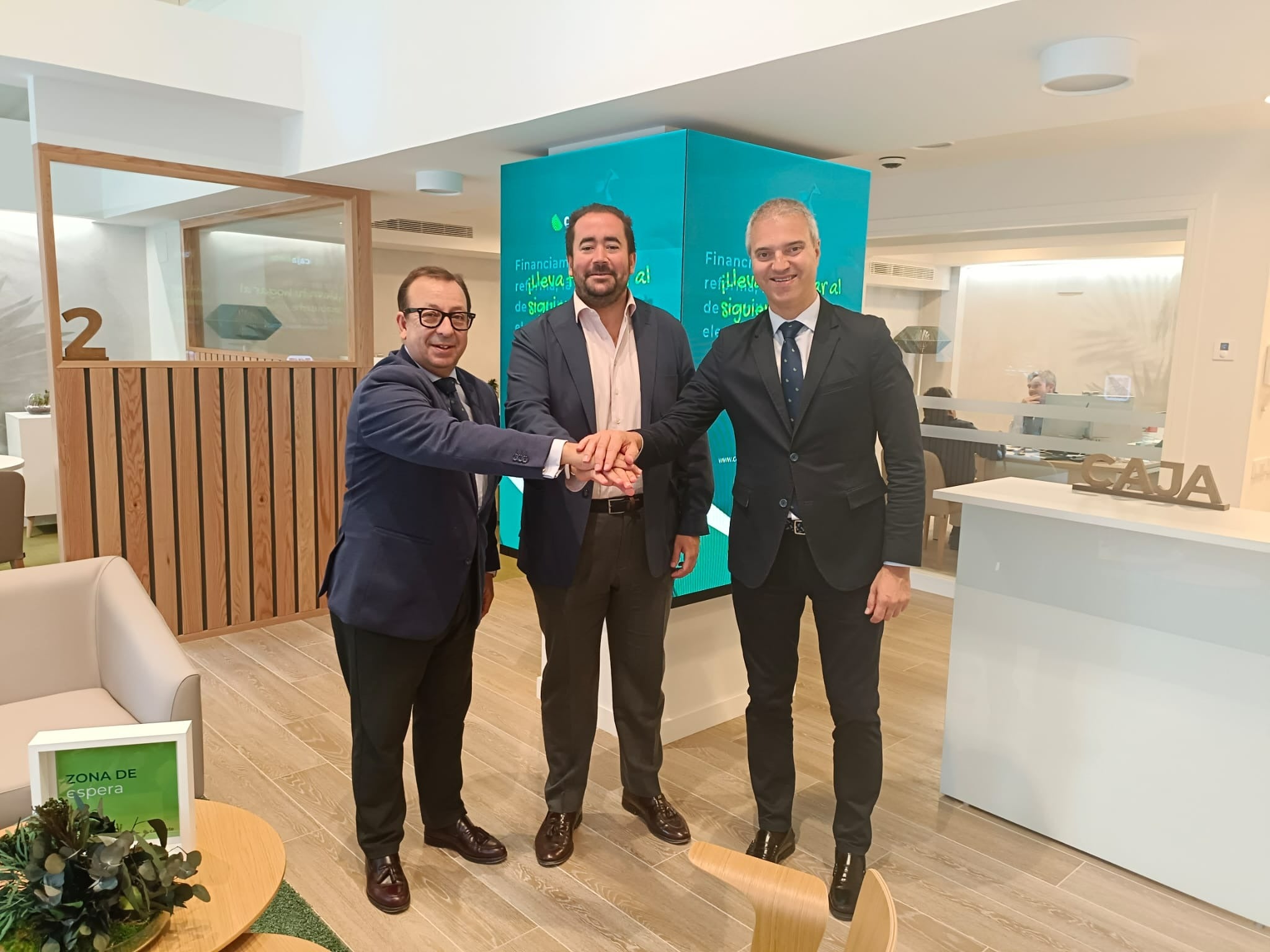 Cajasiete apoya las actividades de la Casa de Canarias en Madrid