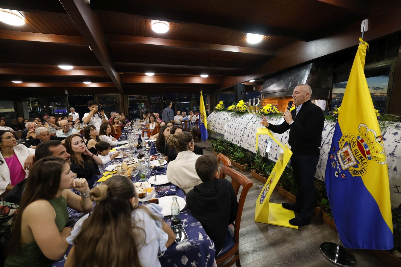 Cena de despedida de temporada de la UD en La Marinera