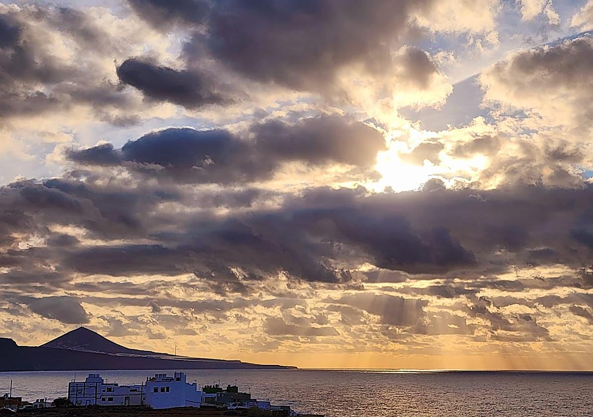 Cielos nubosos en la costa norte de Gran Canaria.
