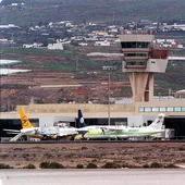 Fallece un trabajador del aeropuerto de Gran Canaria arrollado por una apisonadora