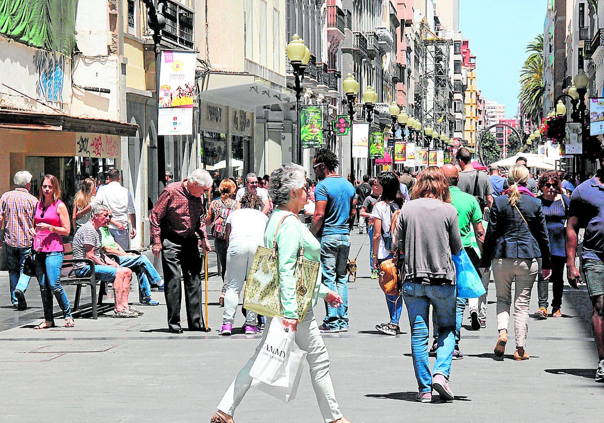 El 'colapso' de la Renta Básica deja en el aire a 8.000 canarios que la requieren para vivir