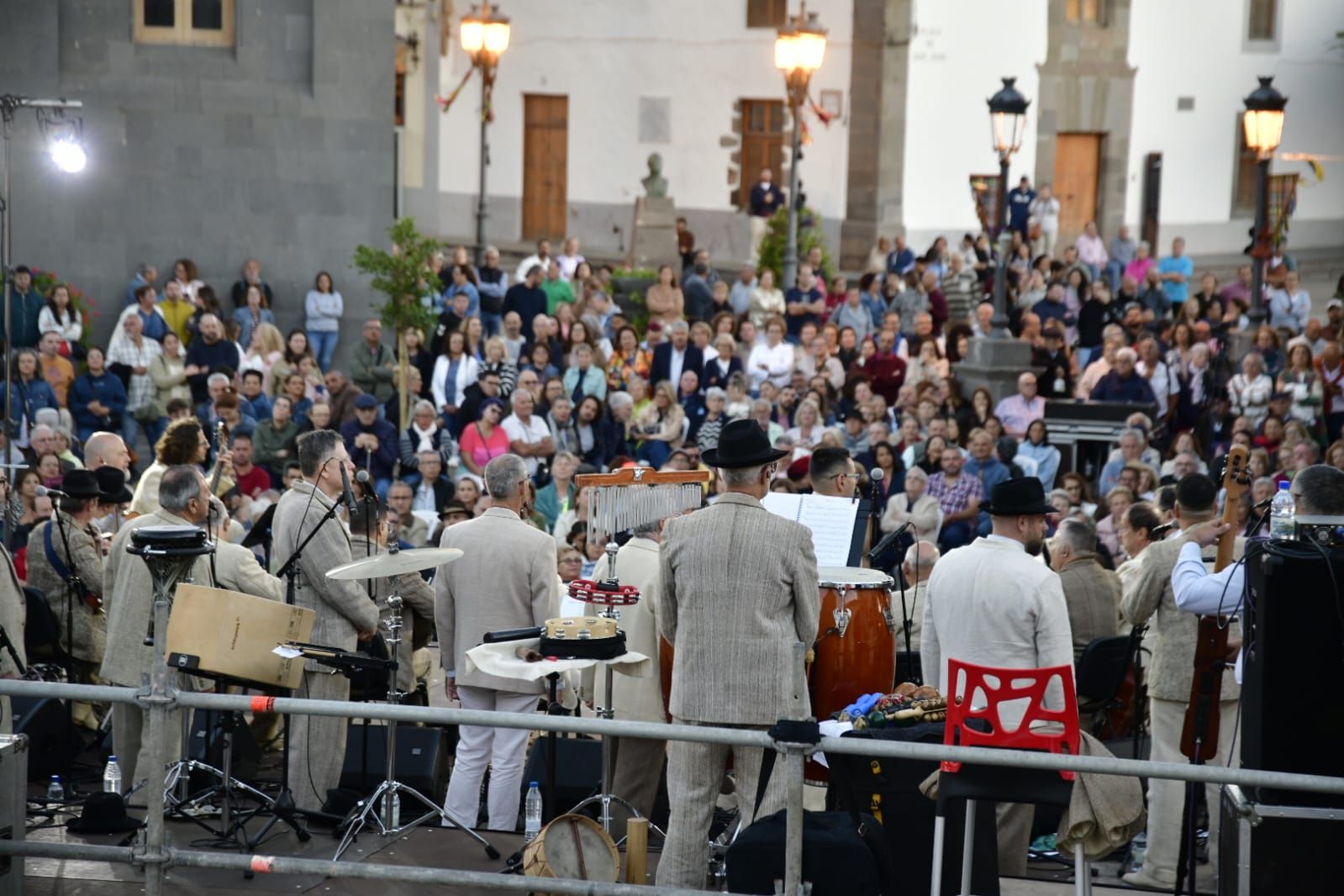 Los Gofiones celebran el Día de Canarias en Telde