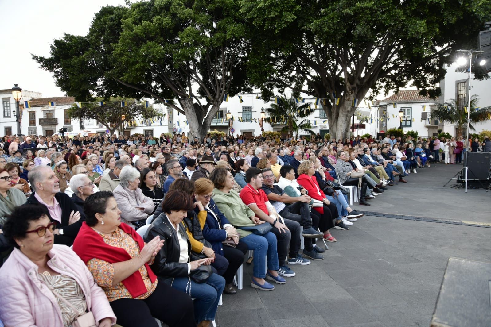 Los Gofiones celebran el Día de Canarias en Telde