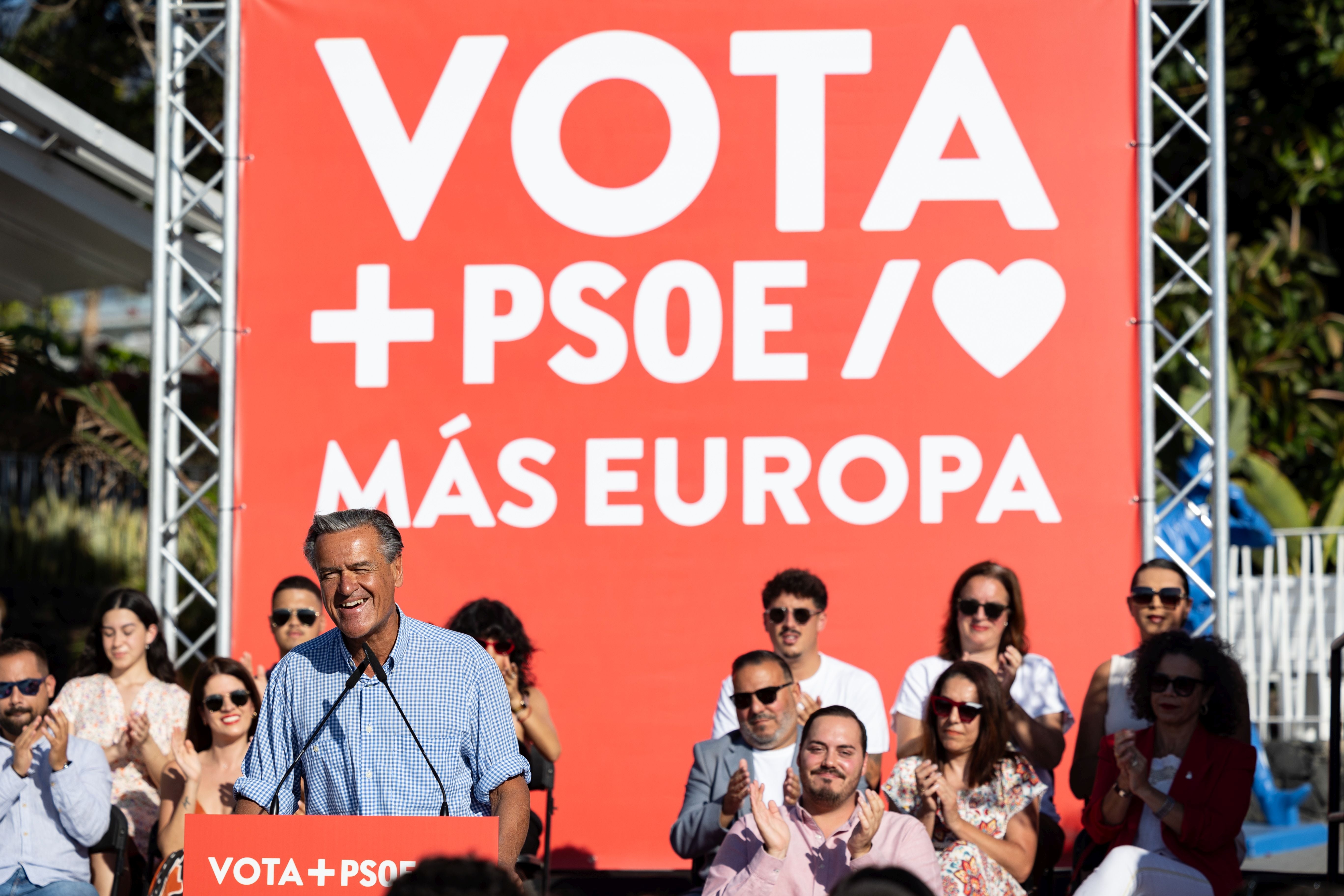 Teresa Ribera participa en un acto de campaña en Tenerife