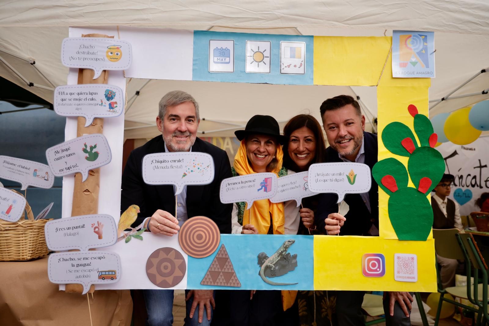 La visita de Clavijo al instituto de Enseñanza Secundaria Roque Amagro, en imágenes