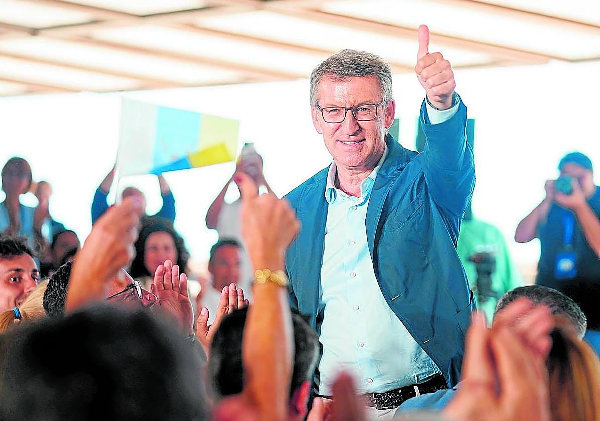 Alberto Núñez Feijóo en un mitin celebrado este lunes en Santa Cruz de Tenerife.