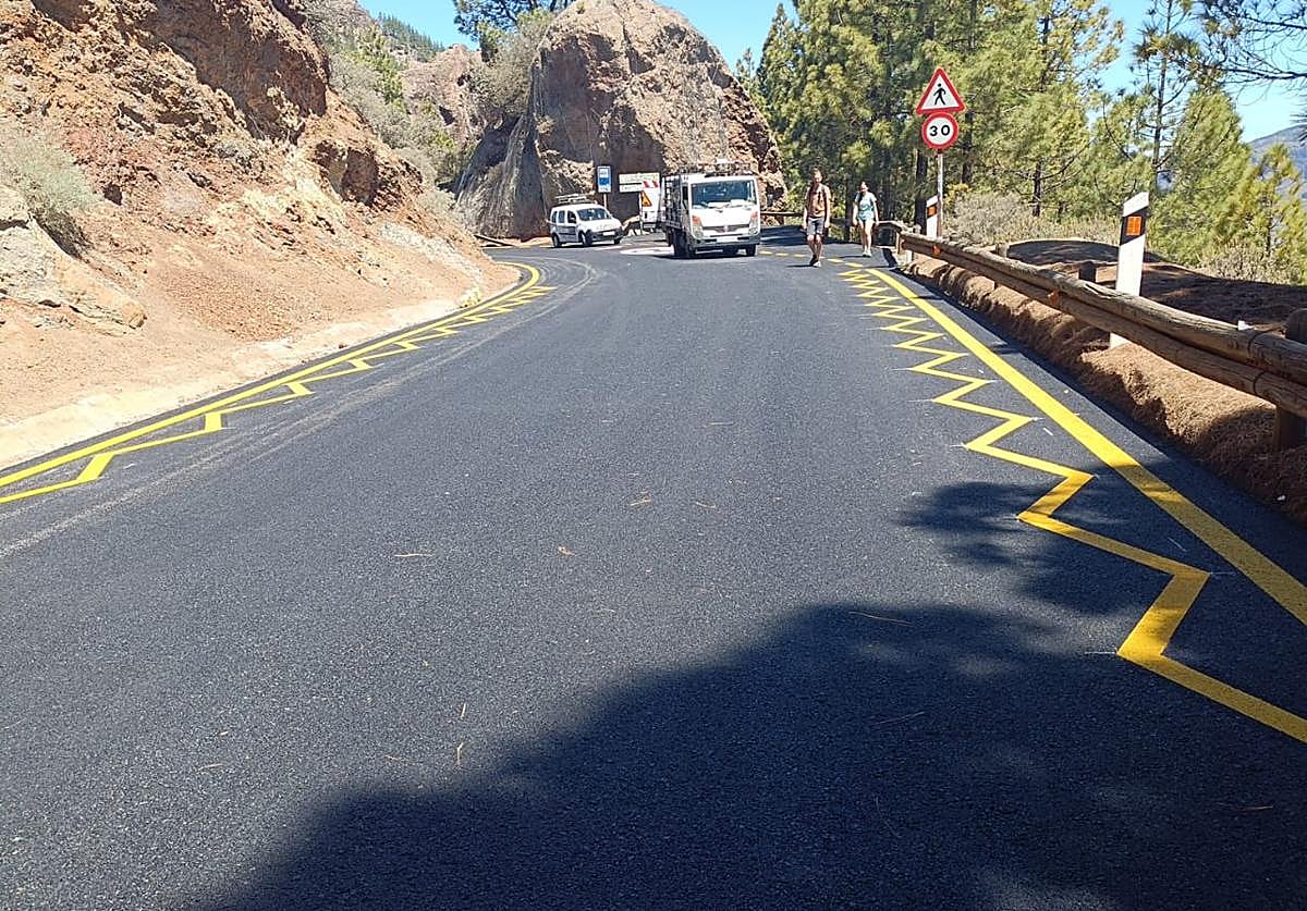 La nueva señalética habilitada por el Cabildo de Gran Canaria para evitar el aparcamiento en la carretera próxima al acceso del Roque Nublo.