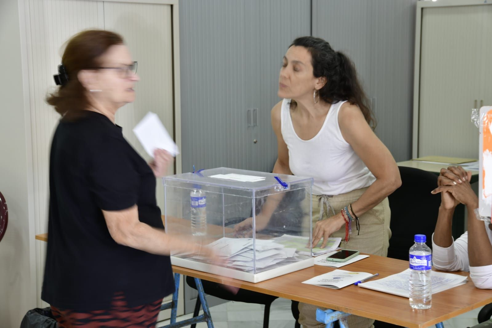 Canarias decide en las urnas su futuro en Europa