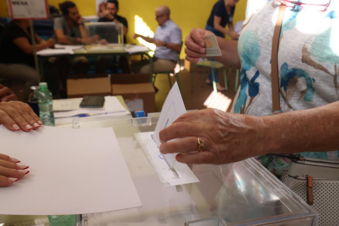 Canarias decide en las urnas su futuro en Europa
