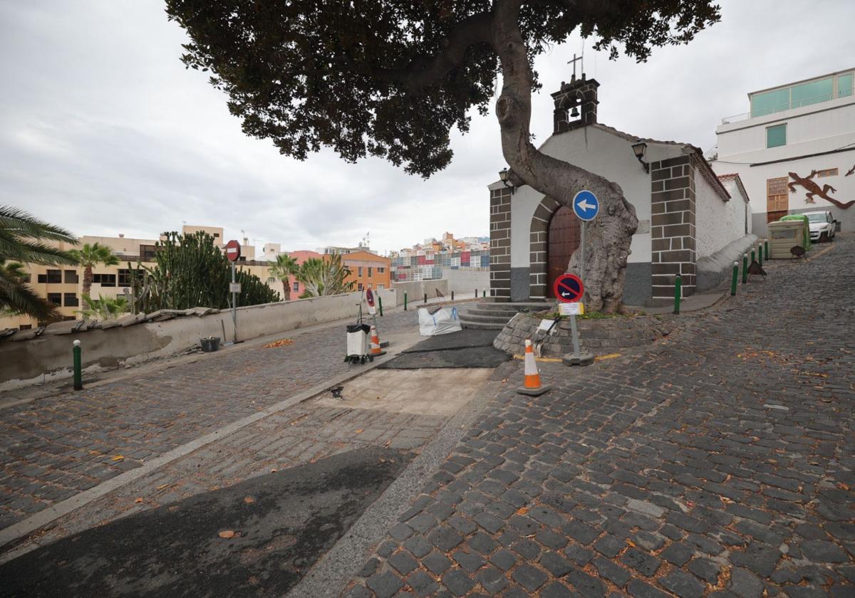Las obras en el entorno de la ermita de San Nicolás, en imágenes