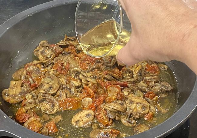 Vertemos el vino