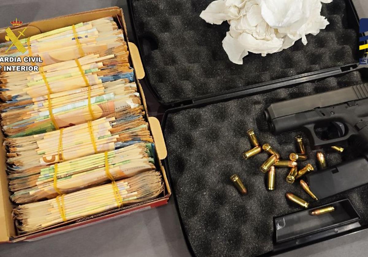 Imagen principal - Golpe al narcotráfico de cocaína: desmantelan el &#039;cártel de los Balcanes&#039;, que usaba Canarias como base logística