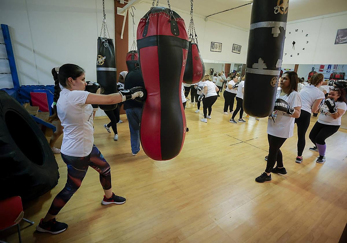 Imagen principal - El boxeo como herramienta social para la confianza, el empoderamiento y la fortaleza