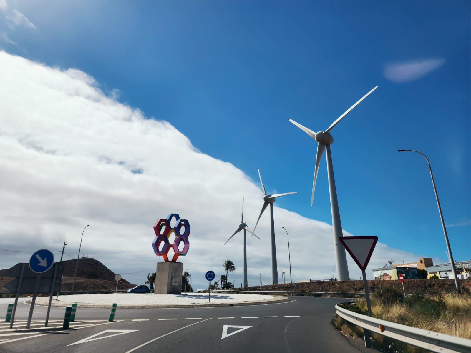 Las nubes se apoderan de los cielos de Canarias para despedir la semana