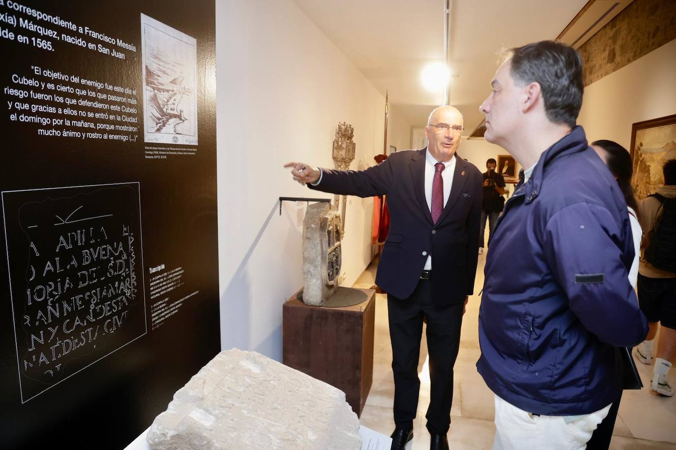 Un recorrido por la exposición de los 546 años de historia de Las Palmas de Gran Canaria