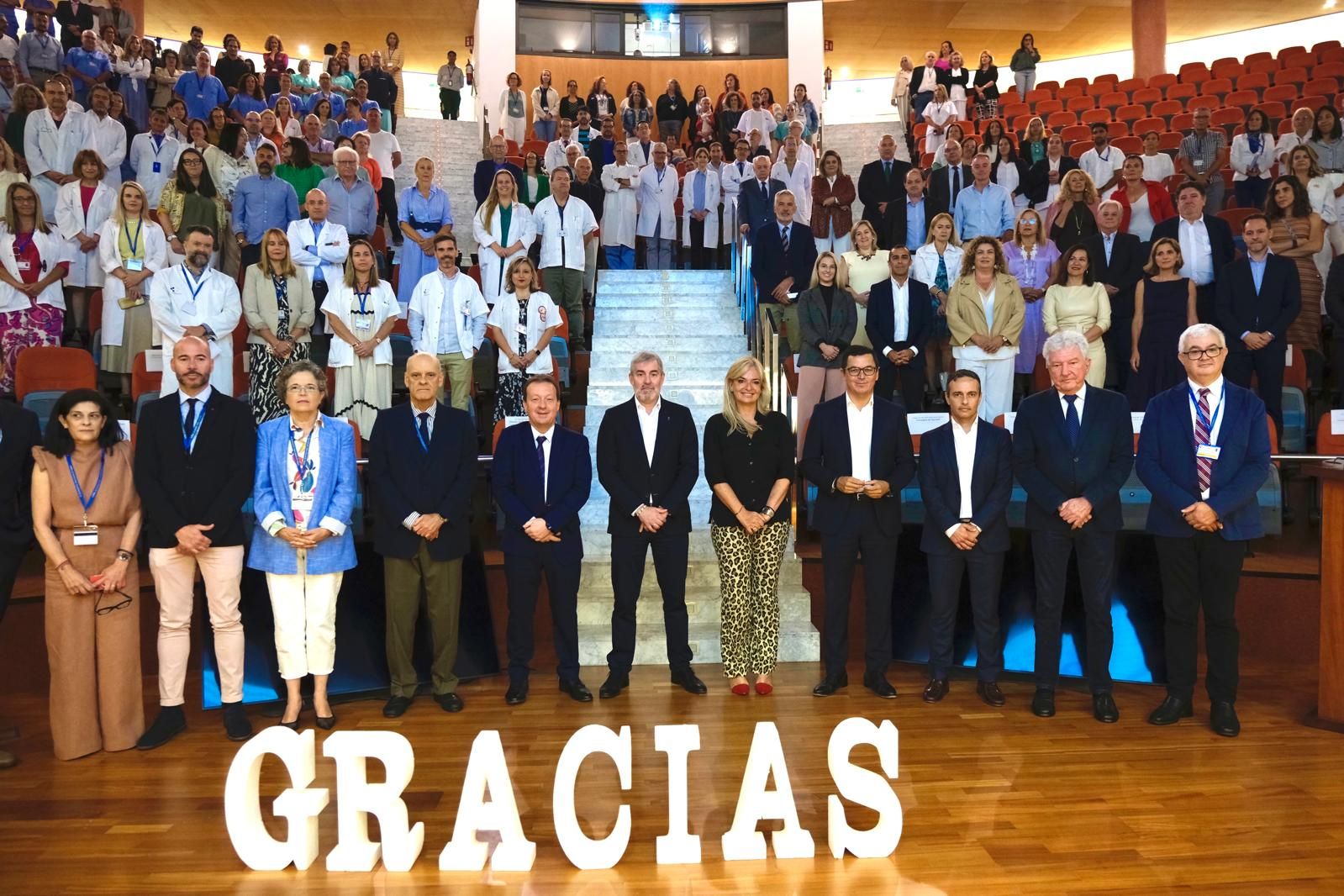 Las imágenes del 25 aniversario del Hospital Doctor Negrín