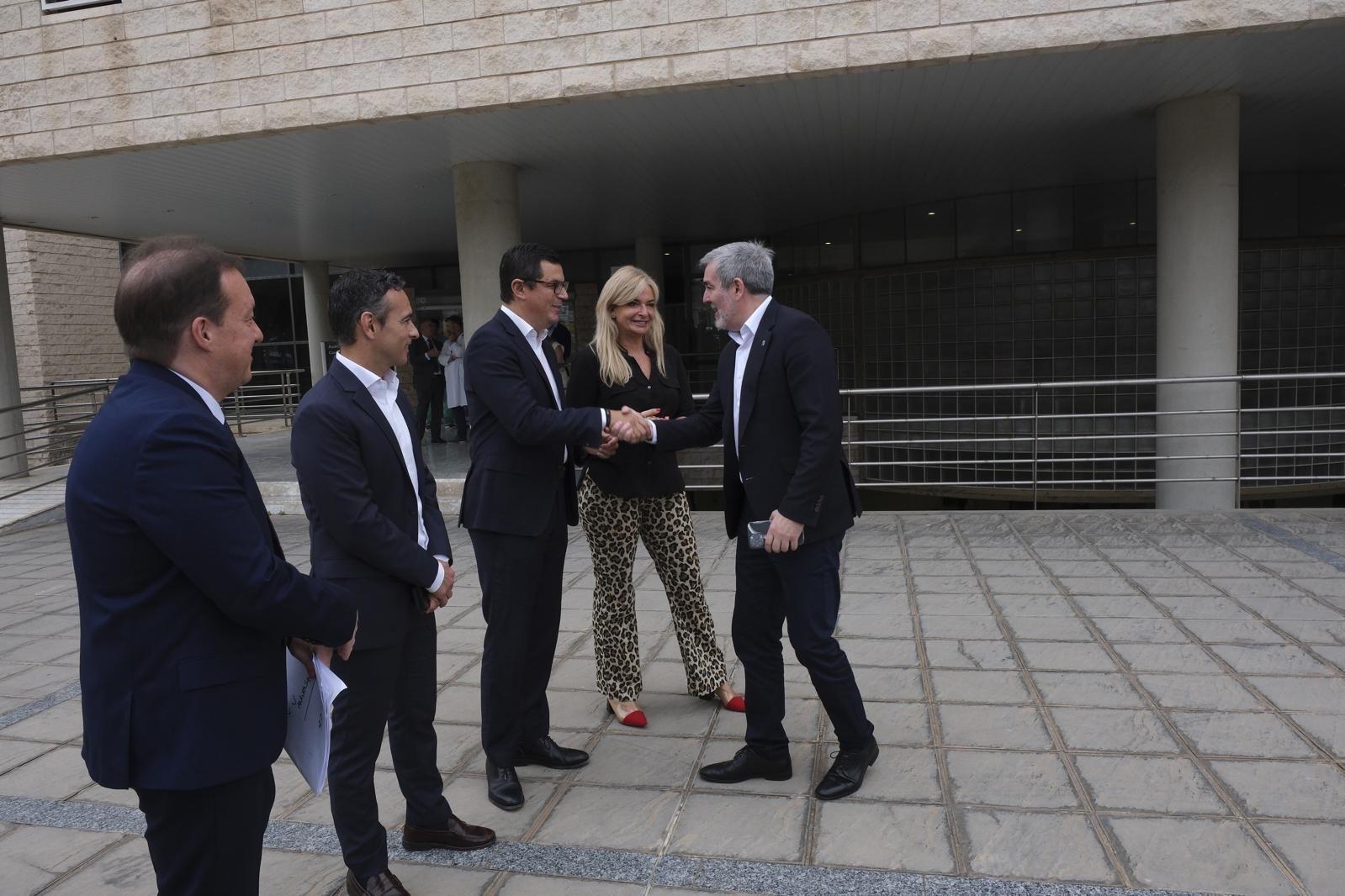 Las imágenes del 25 aniversario del Hospital Doctor Negrín