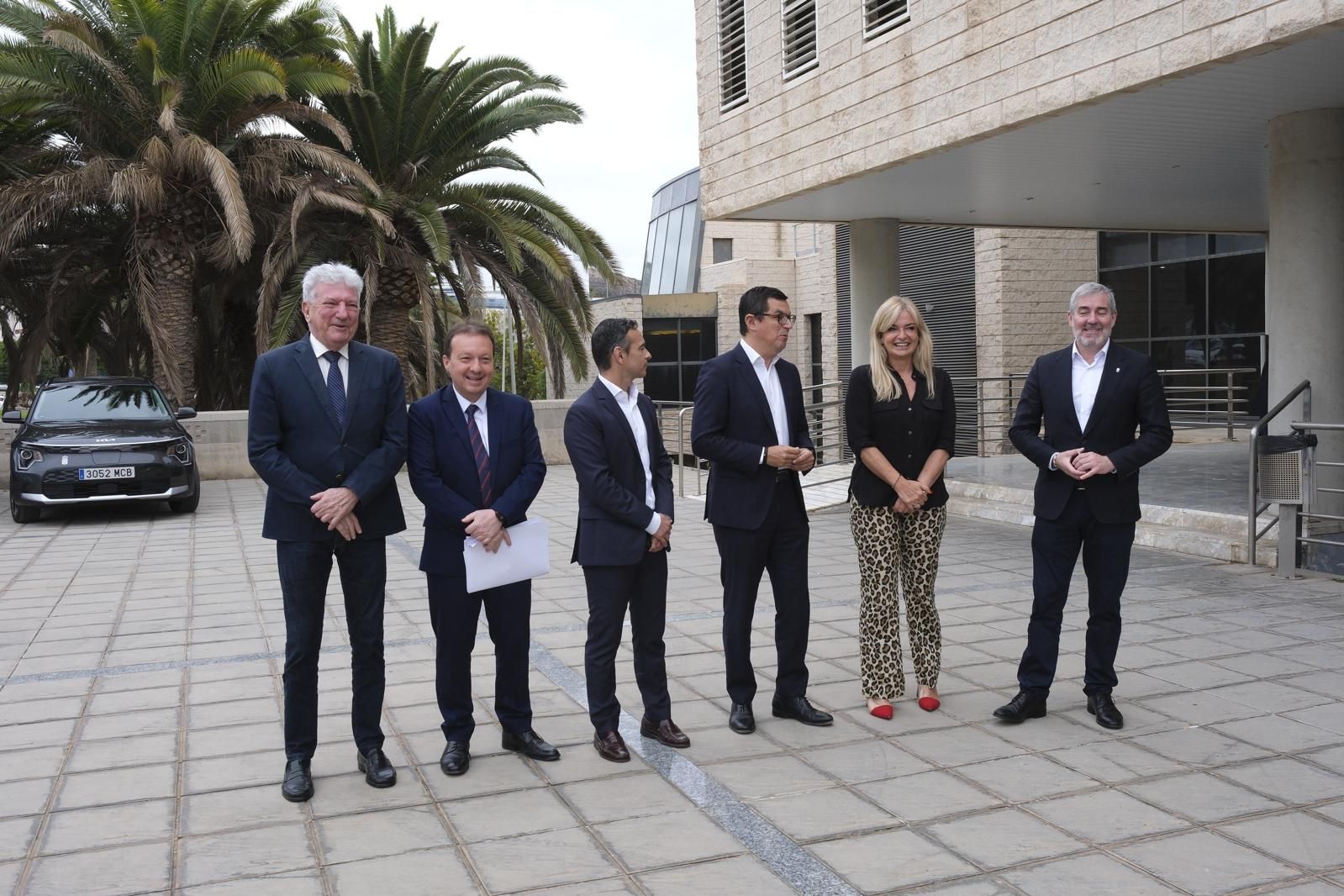 Las imágenes del 25 aniversario del Hospital Doctor Negrín