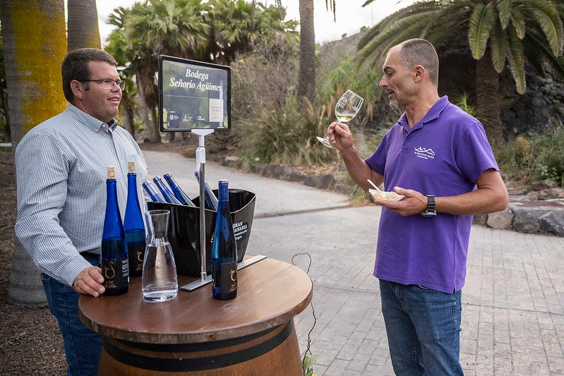 Gran Canaria descorcha su primera botella de vino de la añada de 2023