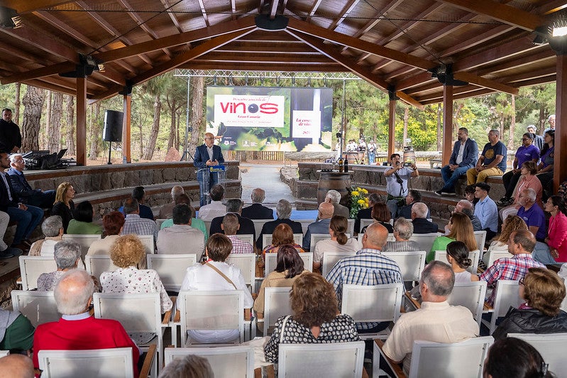 Gran Canaria descorcha su primera botella de vino de la añada de 2023