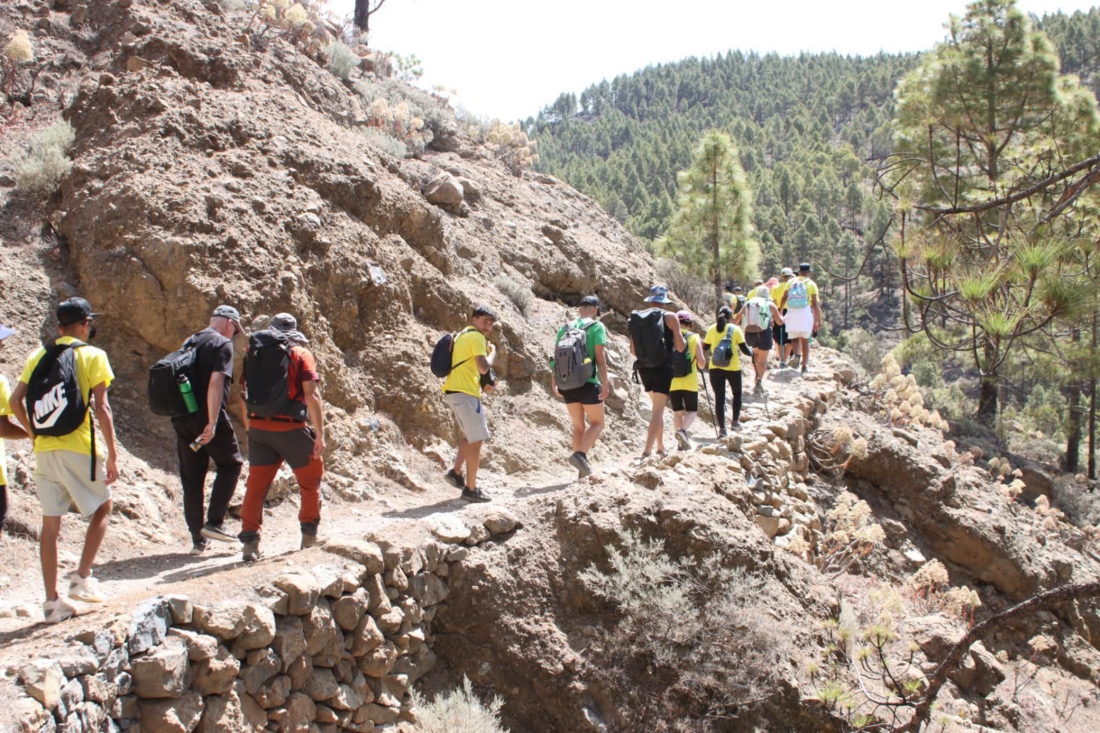 Un centenar de jóvenes caminan por la discapacidad en la octava edición del Camino de Los Valores
